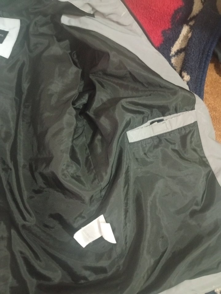 Gri Kapüşonlu erkek kışlık mont - Görsel 4