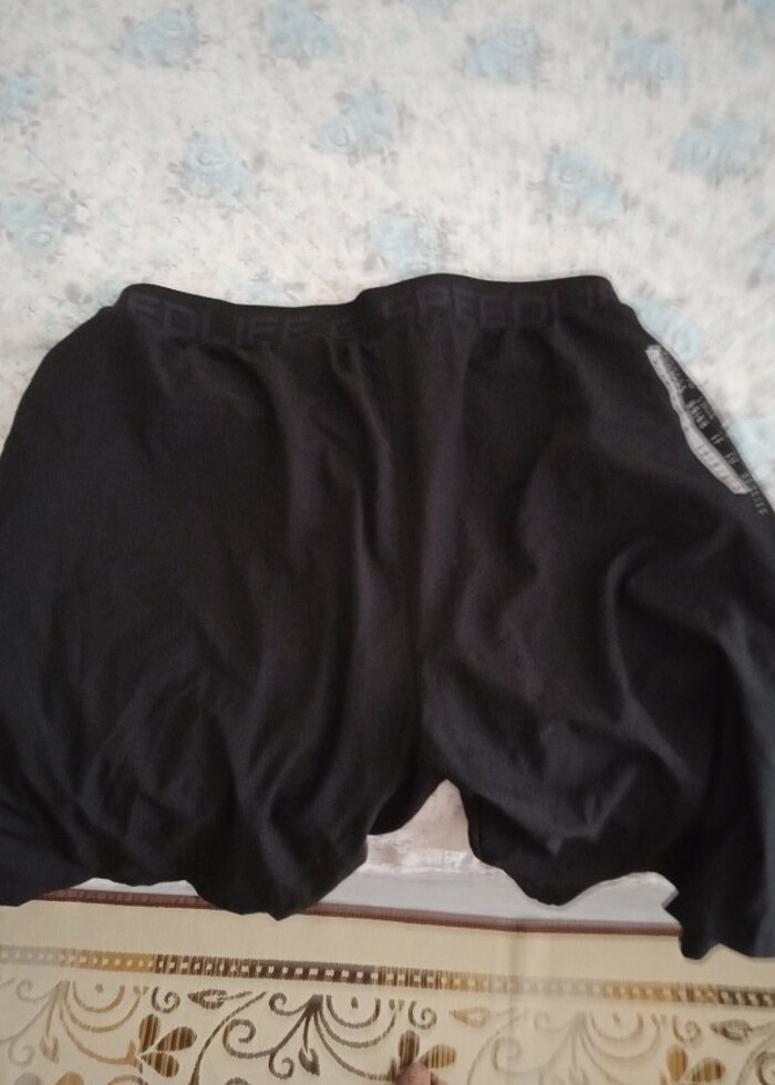 Sıfır şort giyilmemiş  - Görsel 2