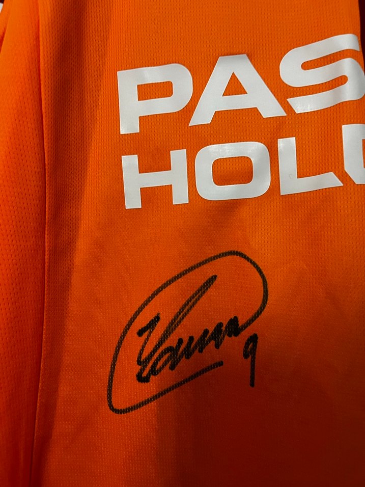 İcardi imzalı orijinal forma - Görsel 2