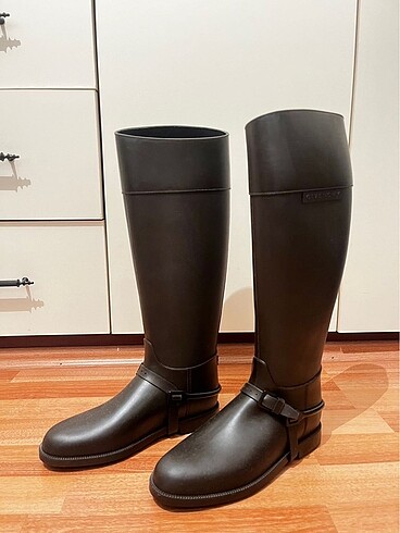 38 Beden Givenchy Kahverengi Çizme