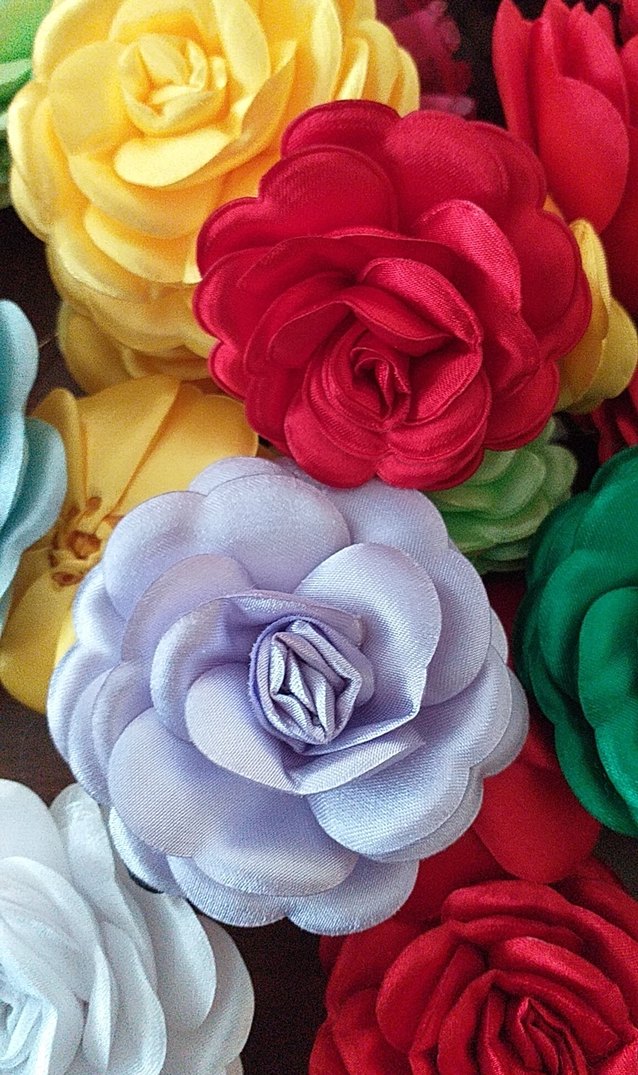 Renkli El Yapımı saten Dekoratif Çiçekler - Görsel 2