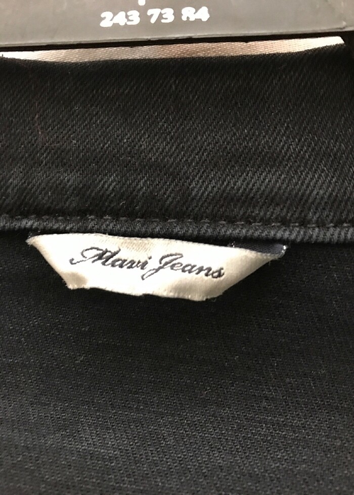 Mavi jeans siyah kot mont - Görsel 2