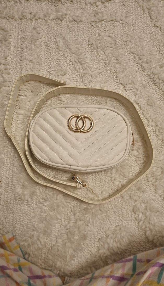 Beyaz Kadın Bel Çantası - Görsel 3