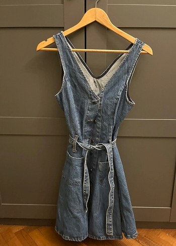 Kemerli V Yaka Midi Denim Elbise