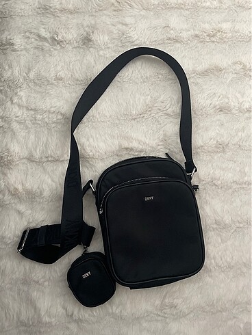 DKNY çanta