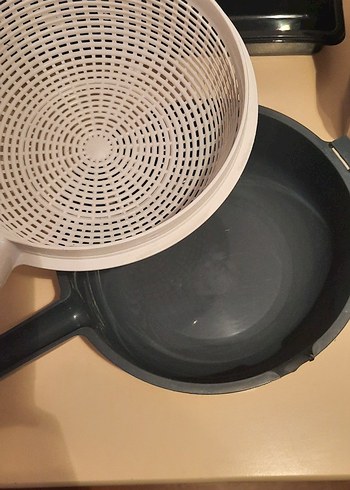  Beden Bej Gri Plastik Süzgeç