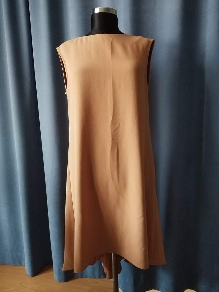 Roman Sırt Dekolteli Elbise - Görsel 3