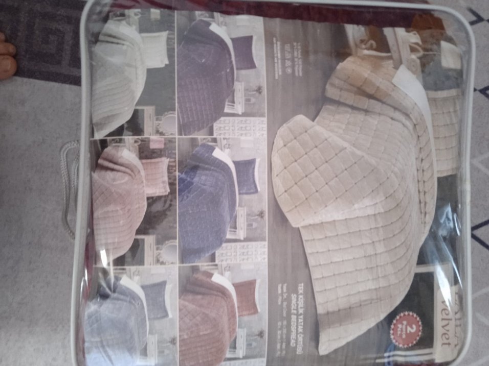 Bordo Parlak Düz Kadife yatak örtüsü - Görsel 4