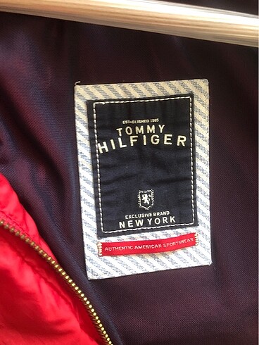 36 Beden kırmızı Renk Tommy hilfiger mevsimlik mont