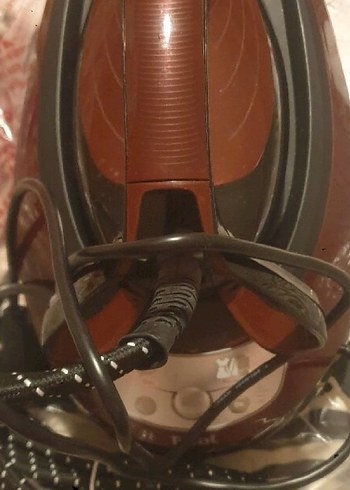 Tefal Pro Express Protect  GV9230 Model Bordo Profesyonel Ütü - Görsel 3