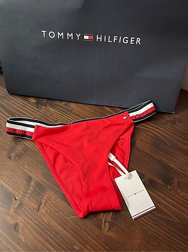 Tommy Hilfiger bikini altı