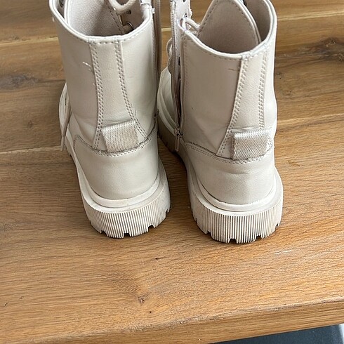 31 Beden Zara bot