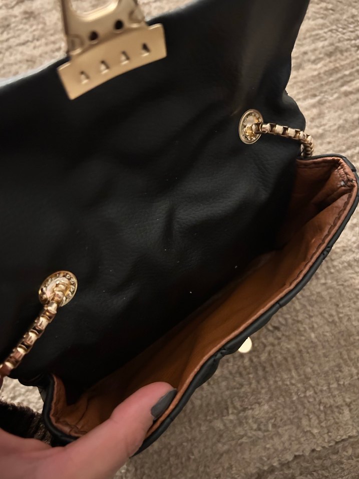 Siyah Deri Zincir Askılı çanta - Görsel 3