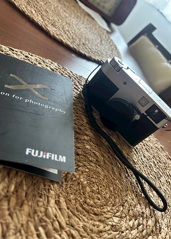 Fuji film x half fotoğraf makinesi - Görsel 2