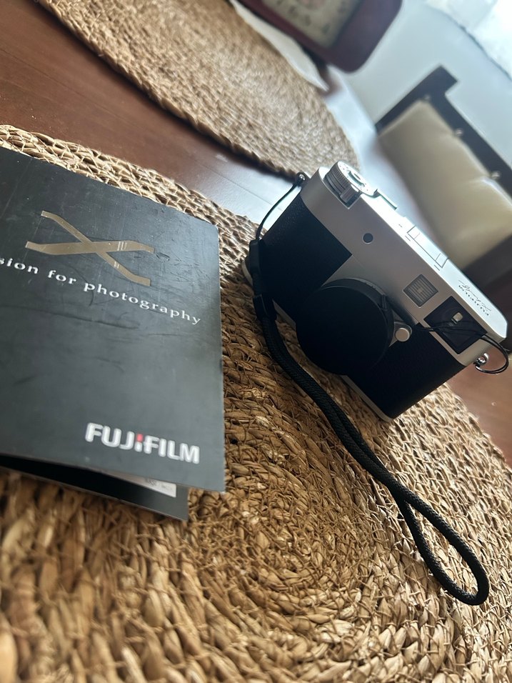 Fuji film x half fotoğraf makinesi - Görsel 2