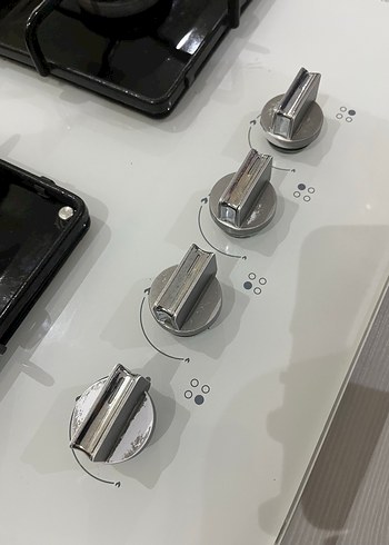  Beden Beko 4'lü Beyaz Cam Ocak