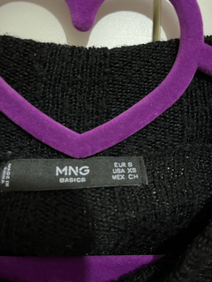 Siyah Yün Örgü Yüksek Yakalı Kadın Kazak - Görsel 4