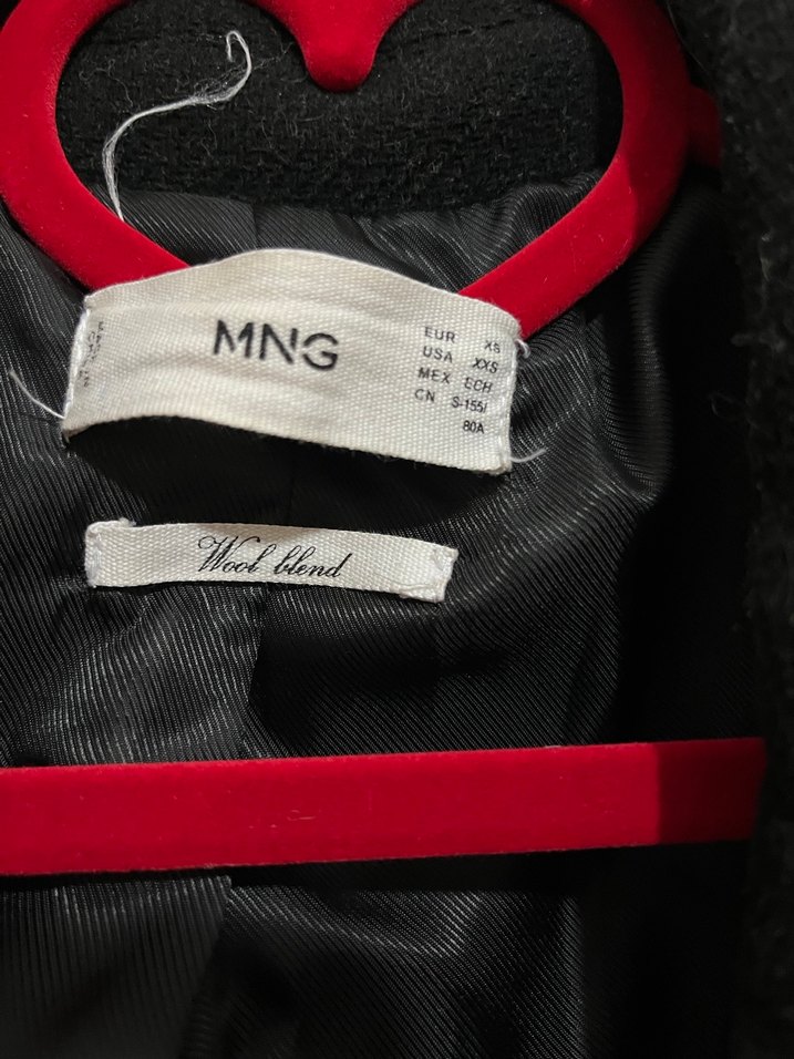 Siyah Düğmeli Uzun Kaban - Görsel 4