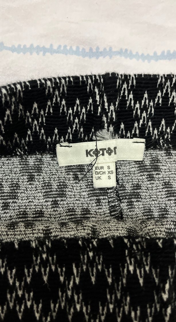 Desenli Siyah diz üstü  Etek - Görsel 4