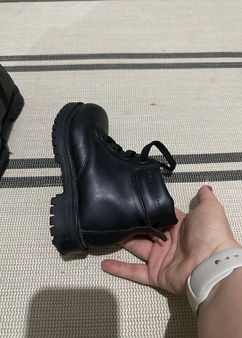 Tokalı Siyah erkek çocuk Punk Bot