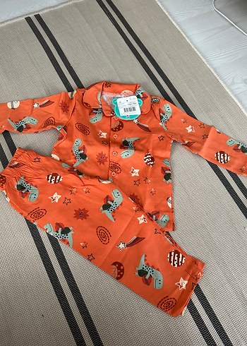 Erkek Çocuk Turuncu Desenli Uzun Kollu Pijama