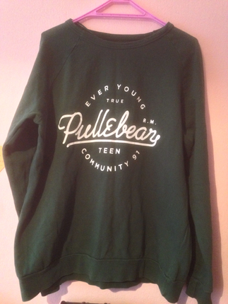 Sweatshirt