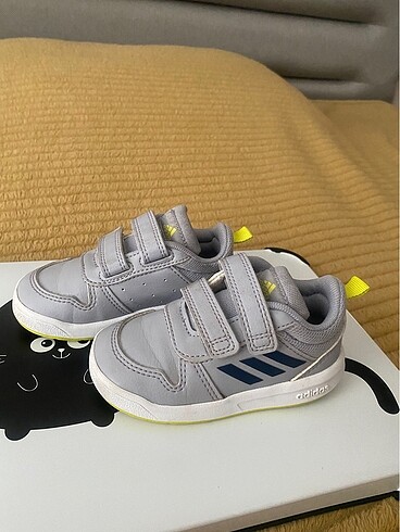 Adidas ayakkabı