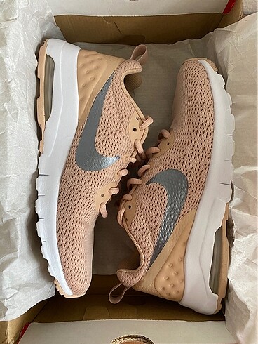 Nike Air Max Motion Lw - Görsel 5