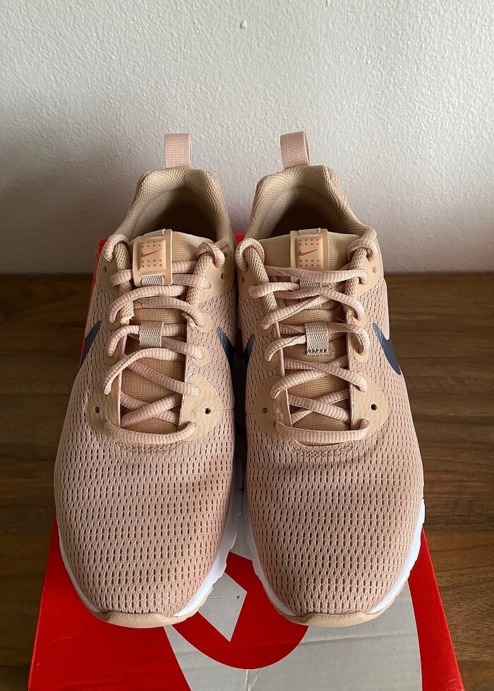 Nike Air Max Motion Lw - Görsel 3