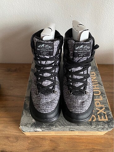 39 Beden The North Face Thermoball Lace II