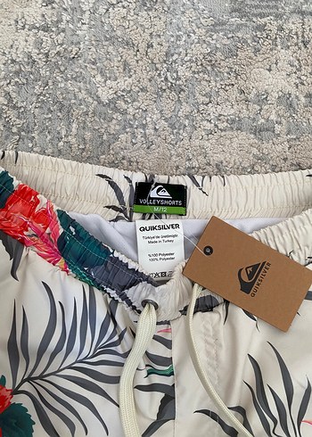 Quiksilver Erkek Çocuk 12 Yaş Deniz Şortu - Görsel 4