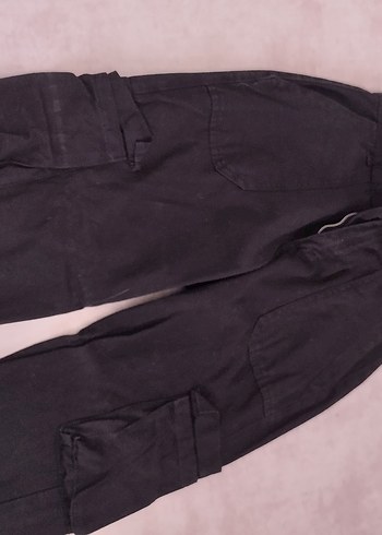 Diğer Kemerli Siyah Pantolon