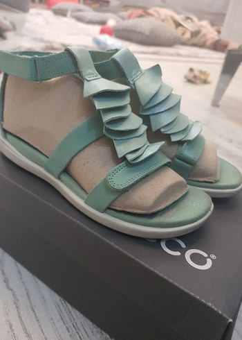 Ecco kız çocuk şık sandalet - Görsel 2