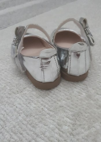 Kız Çocuk Gri Metalik Tokalı Babet - Görsel 8