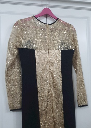 Altın Renkli Uzun Kollu Payetli Abiye Elbise - Görsel 4