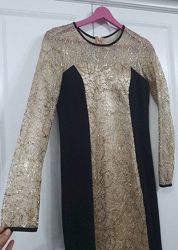 Altın Renkli Uzun Kollu Payetli Abiye Elbise - Görsel 3