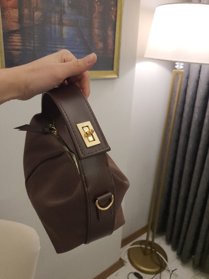 Kahverengi Süet Tokalı Kadın Çanta - Görsel 4