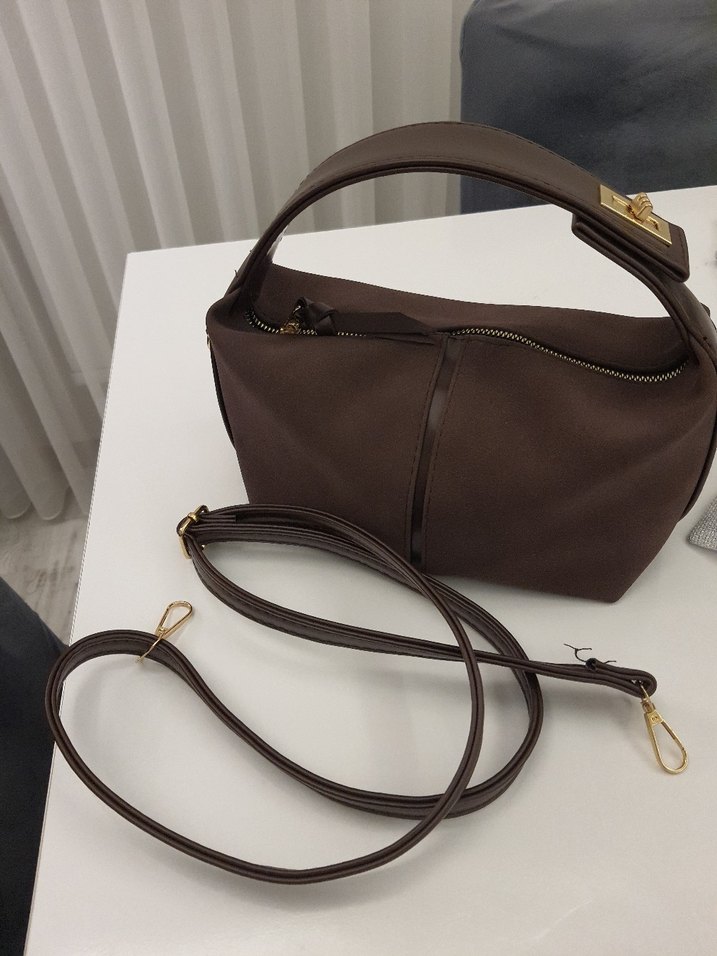 Kahverengi Süet Tokalı Kadın Çanta - Görsel 2