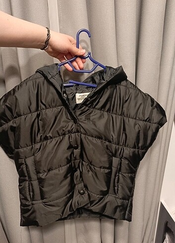 Bershka Şişme yelek