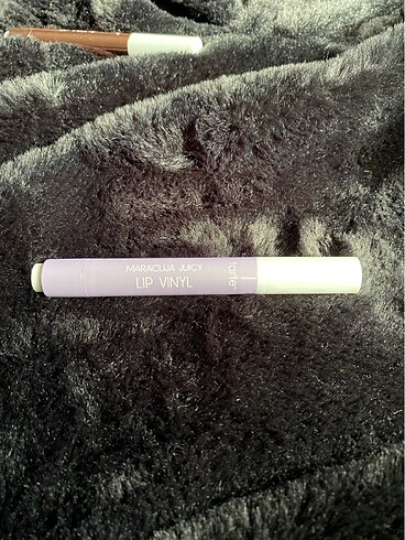 tarte maracuja juicy lip vinyl