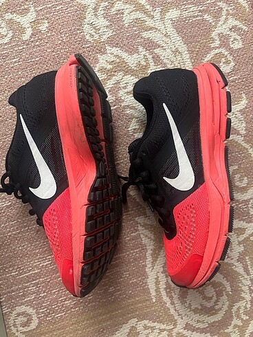 37 Beden Nike Air Pegasus+