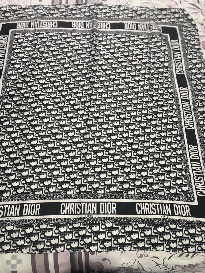 Christian Dior Siyah Baskılı Kadın eşarp - Görsel 2