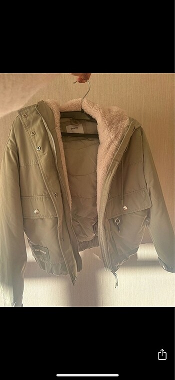 Bershka mont