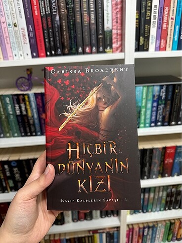 Hiçbir Dünyanın Kızı