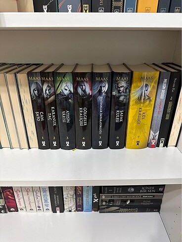 Cam Şato / Sarah J. Maas
