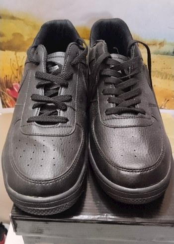 Nike 3 Cift 42 Numara Sifir Ayakkabi Siyah Deri Gorunumlu Gunluk