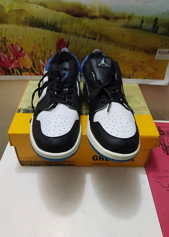 Nike 40 Numara Siyah Beyaz Jordan Sneaker