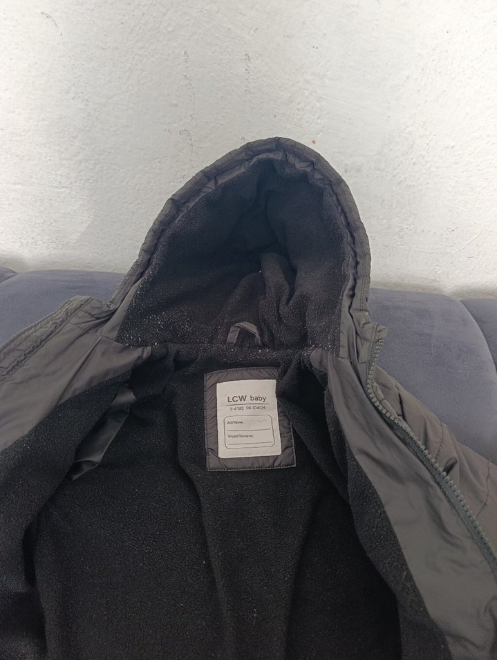 Kapüşonlu Siyah Erkek Çocuk Mont - Görsel 2