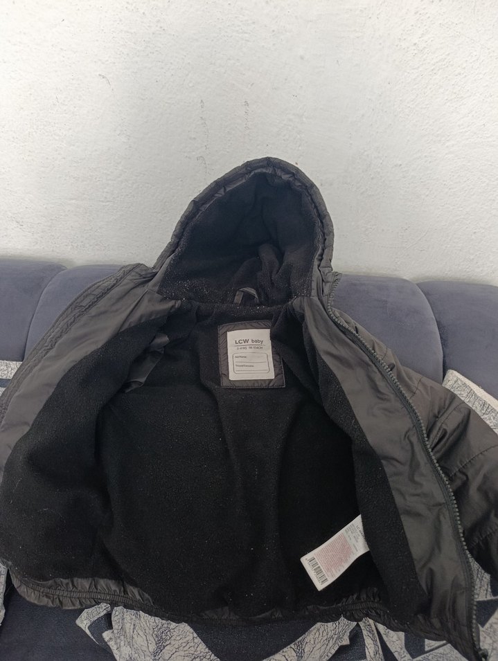 Kapüşonlu Siyah Erkek Çocuk Mont - Görsel 3