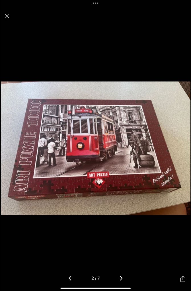 1000 Parça Kırmızı Temalı Puzzle - Görsel 2